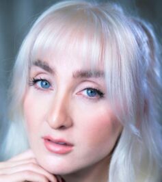 Holly Jackson Holly Jackson