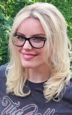 Emily Mcintire Emily Mcintire